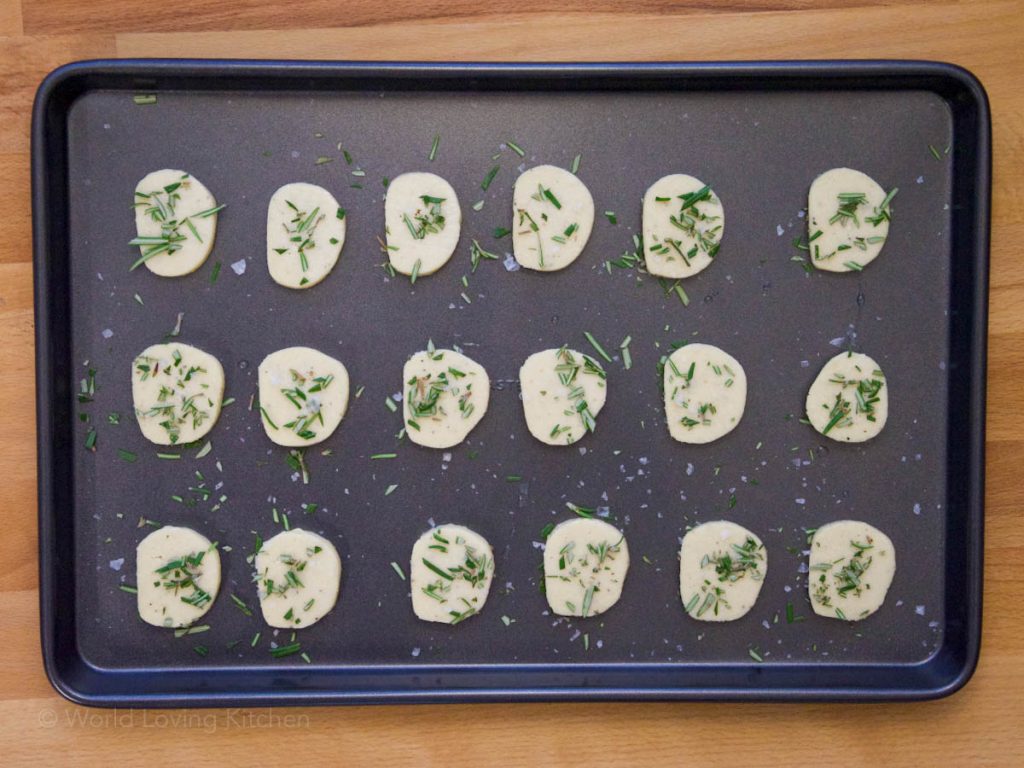 Rosmarin Parmesan Kekse | Cracker – World Loving Kitchen