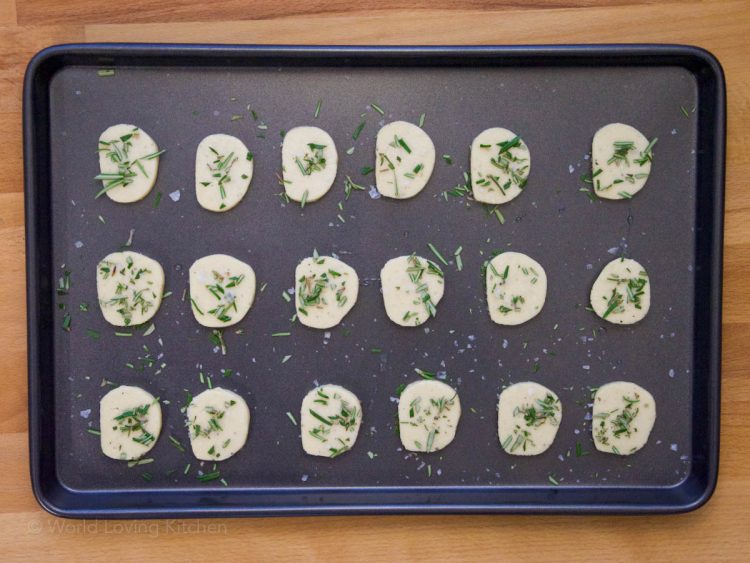 Rosmarin Parmesan Kekse | Cracker – World Loving Kitchen