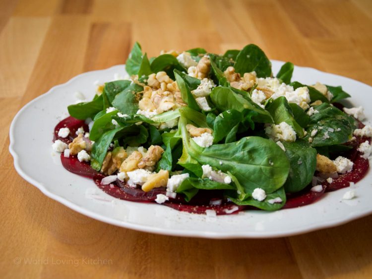 Rote Beete Salat mit Ziegen-Feta-Käse &amp; Walnüssen – World Loving Kitchen