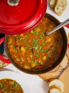 Ungarische Gulaschsuppe | Hungarian Goulash Soup - Stew