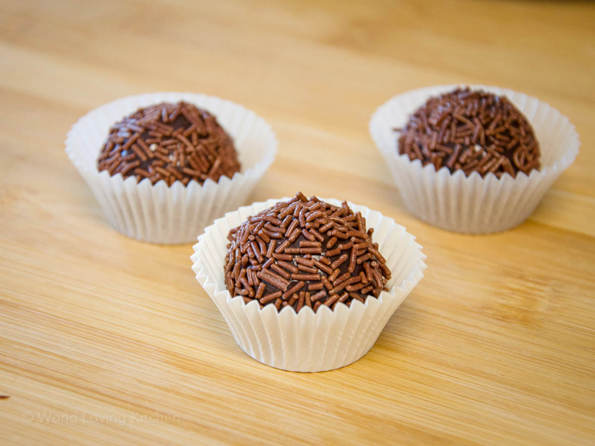 Brigadeiro | Brasilianische Trüffel-Pralinen – World Loving Kitchen