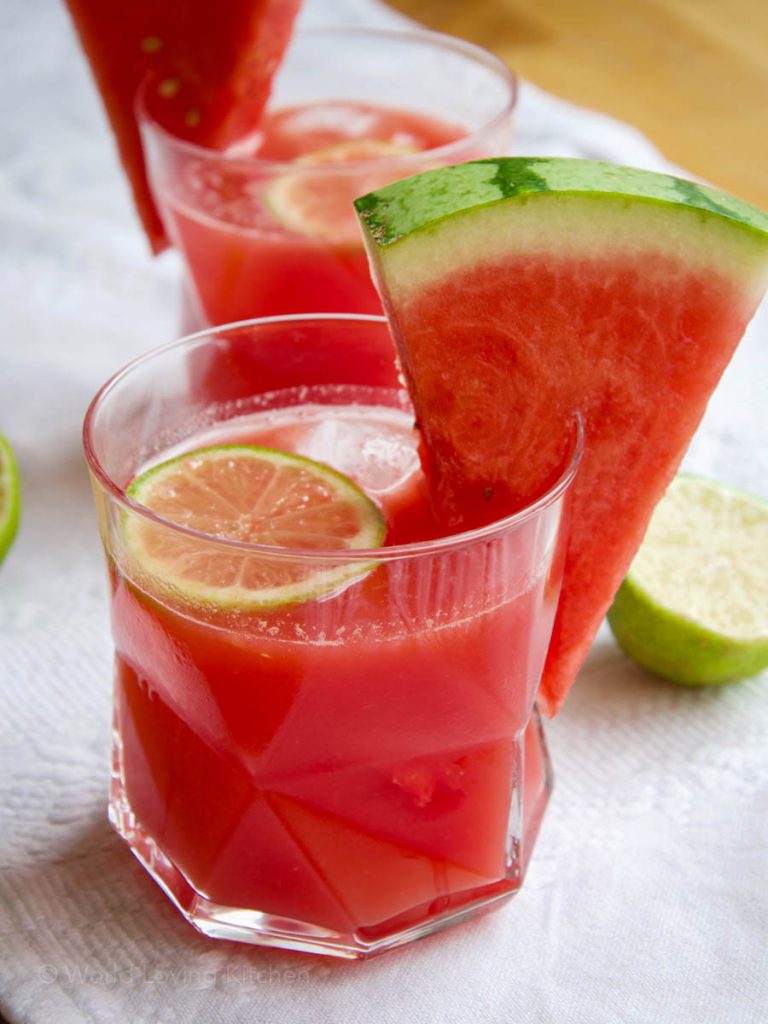 Refreshing Watermelon Vodka Cocktail | Easy and Delicious Summer Drink /// Erfrischender Wassermelonen-Vodka-Cocktail | Einfaches und Leckeres Sommergetränk