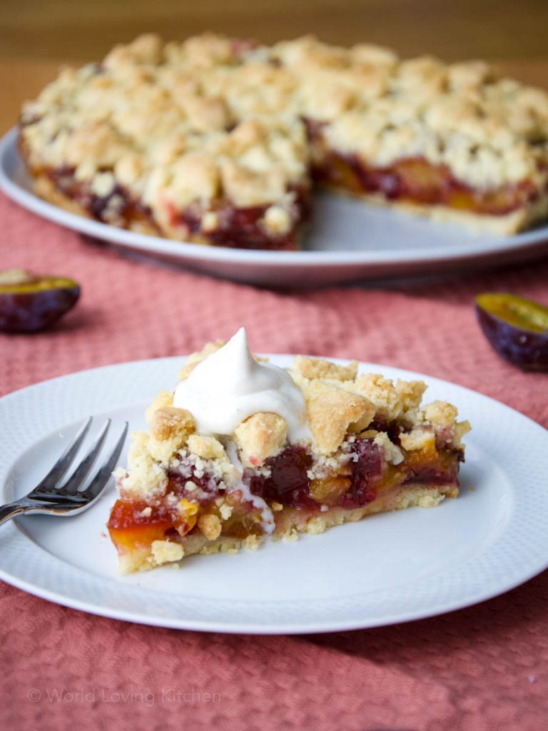 German Plum Crumble Cake | Streuselkuchen /// Pflaumenkuchen mit Streusel